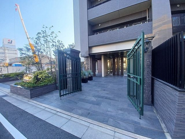 モントーレ東比恵クレアの駐車場