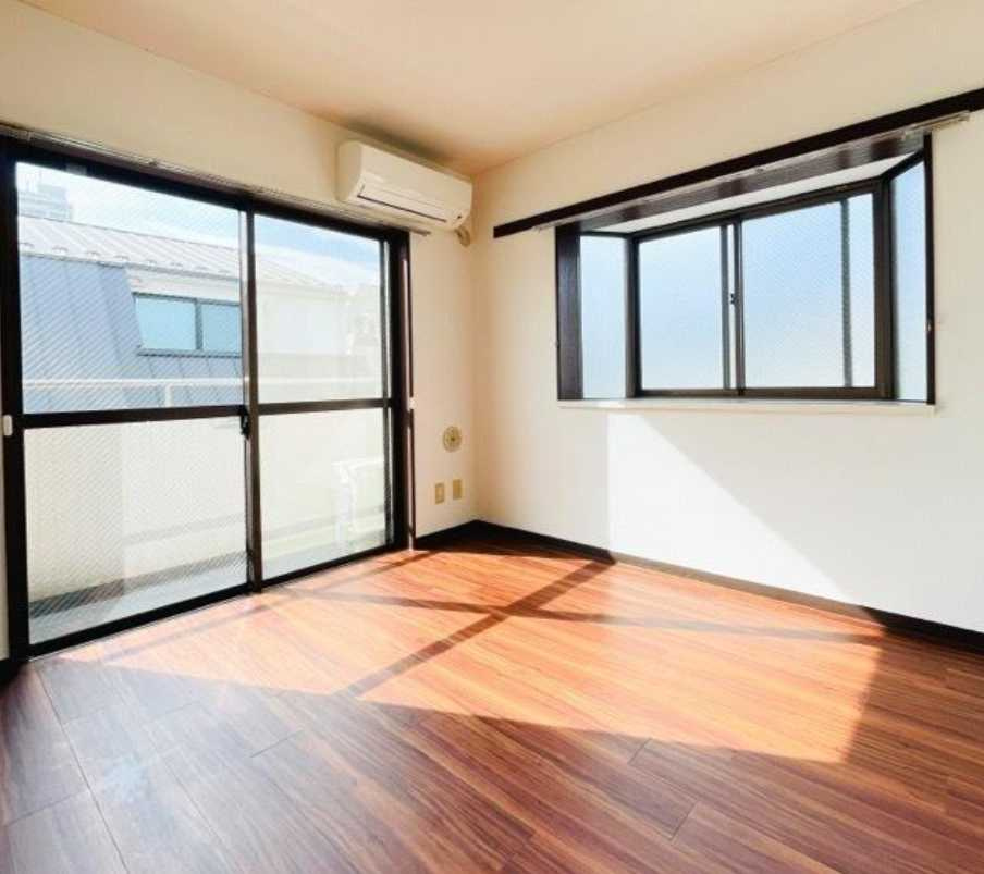 クレール八雲　オートロック　礼金０　最上階の居間・リビング