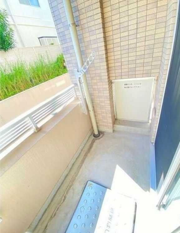 コージーコート学芸大学　トランクルーム　角部屋　ペット相談のバルコニー