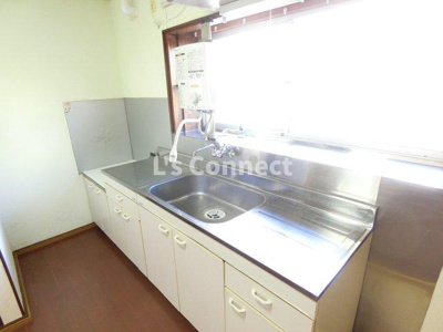 【キッチン】 | コーポ元倉 | ２口ガスコンロ設置可能なキッチンです。