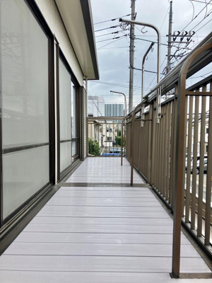 【バルコニー】 | 上小町戸建 | 落ち着いた時間を過ごせるバルコニーです