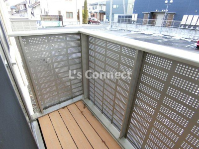 【バルコニー】 | エクセルシオール吉岡南Ａ | 晴れた日には洗濯物もたくさん干せます。