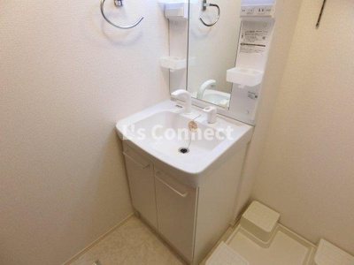 【洗面所】 | エクセルシオール吉岡南Ａ | 朝の支度もスムーズな独立洗面台。