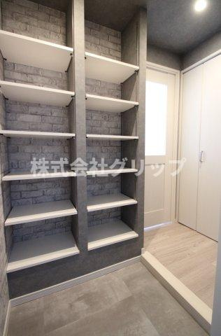 ライオンズプラザ南太田の居間・リビング