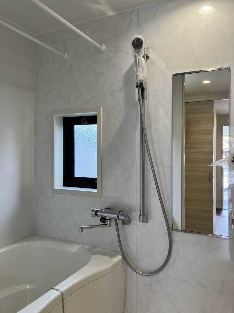 大毛寺ハイツＢ棟の浴室