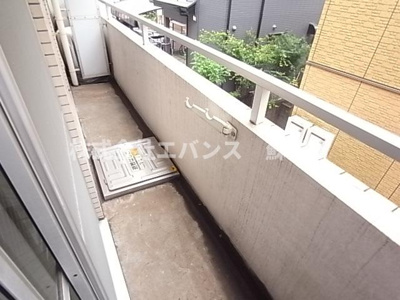 【バルコニー】 | エトワール末広町 | 暖かな日差しのふりそそぐバルコニー