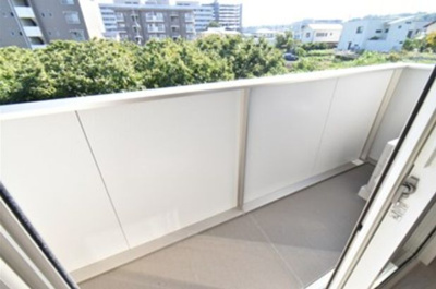【バルコニー】 | ブランポルテ | バルコニーです