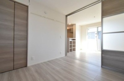 【内装】 | ブランポルテ | 明るい室内です