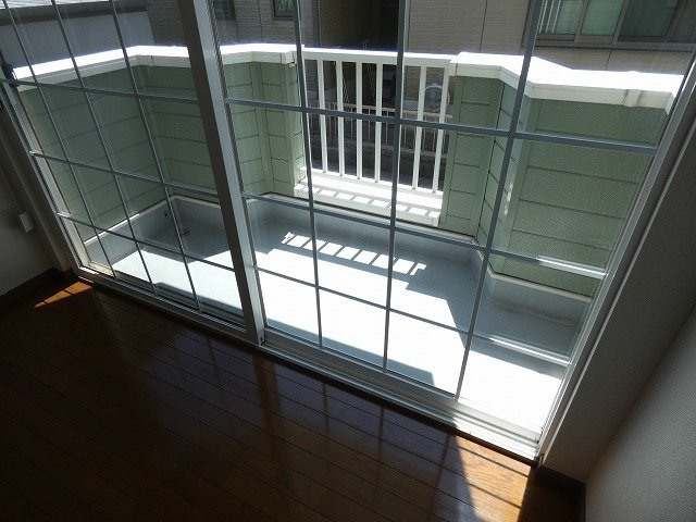 ミレニアム　ワールドのバルコニー|広々としたバルコニーです