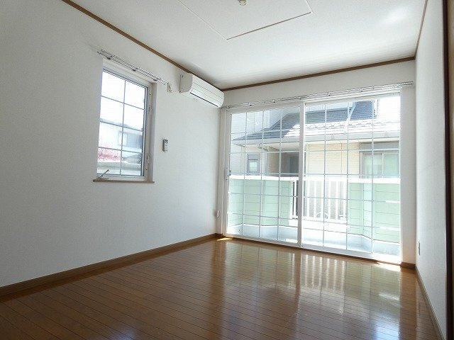 ミレニアム　ワールドの居間・リビング|こちらのリビングで趣味の時間をお楽しみください