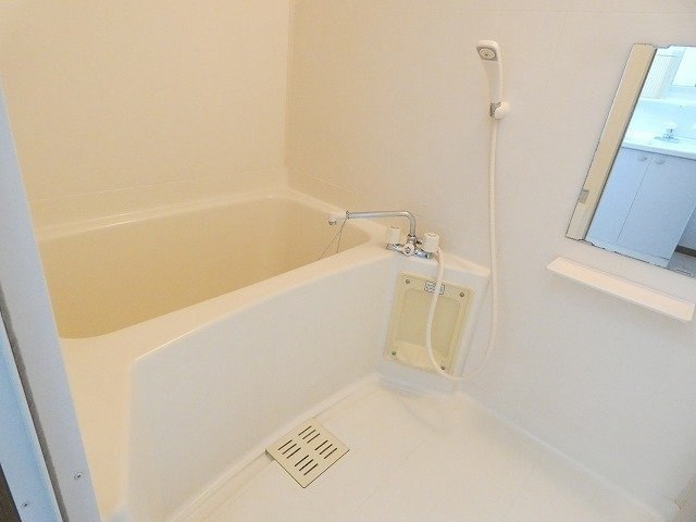 ミレニアム　ワールドの浴室|落ち着いた空間のお風呂です