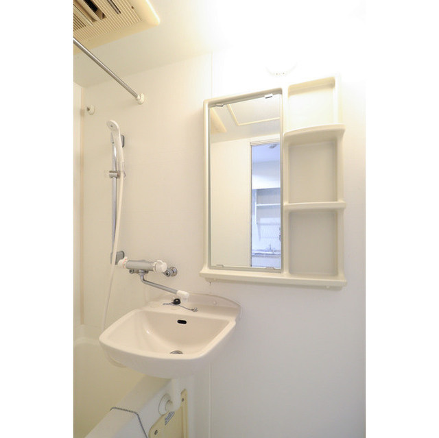 エバースクエア同心の洗面所