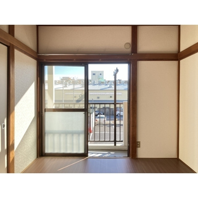 【居間・リビング】