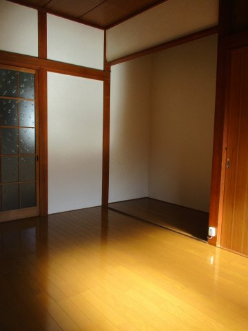 ニュータナベ第１の内装