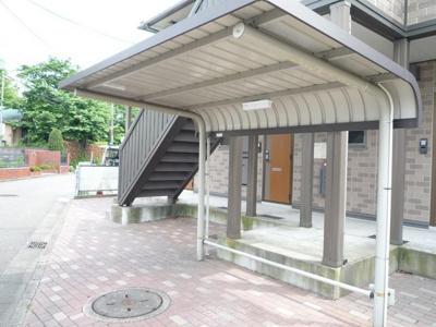 屋根付き駐輪場