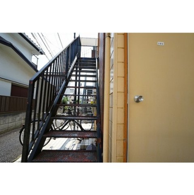 【エントランス】 | マルソルリヨン | 共用部階段