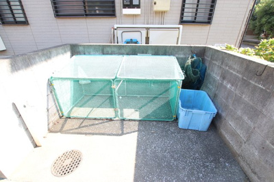 敷地内ゴミ置き場あります