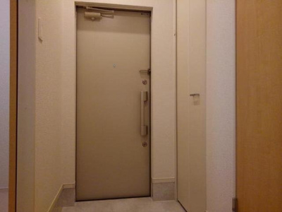 【玄関】 | ウィステリア諏訪