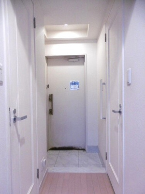 【玄関】 | ライオンズタワー五反田 | 玄関　内装前