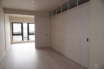 【居間・リビング】 | プレミアムフラット横濱紅葉坂 | リビングです