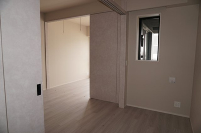 【居間・リビング】 | プレミアムフラット横濱紅葉坂 | 居間です