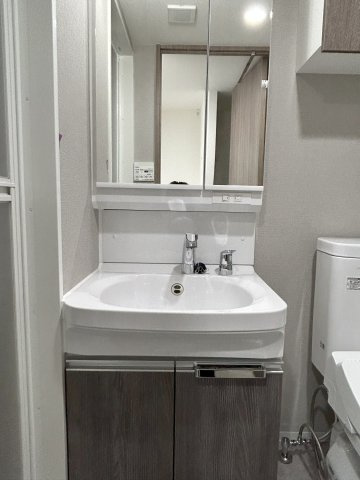 GRANPASEO文京小日向の洗面所