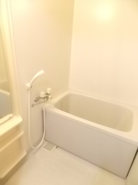 グランドメゾン黒川の浴室|落ち着いた空間のお風呂です