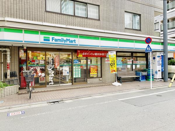 マンソンオウロの周辺