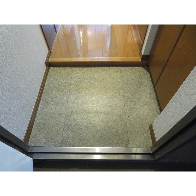 ＹＡＹＯＩ　ＣＯＵＲＴの玄関