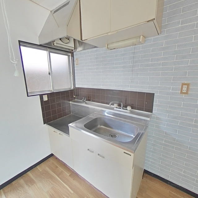 岐阜市細畑華南のアパートのキッチン