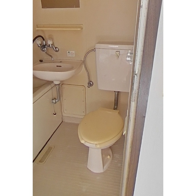 岐阜市細畑華南のアパートのトイレ