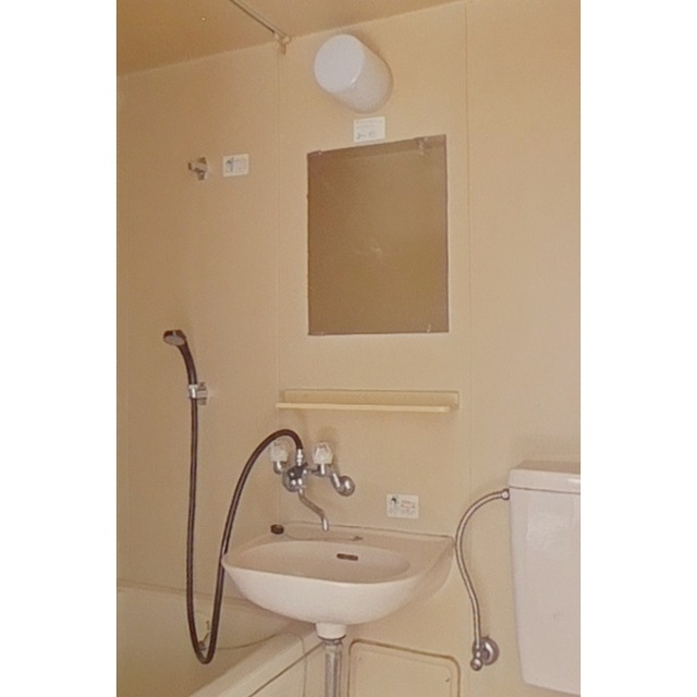 岐阜市細畑華南のアパートの洗面所