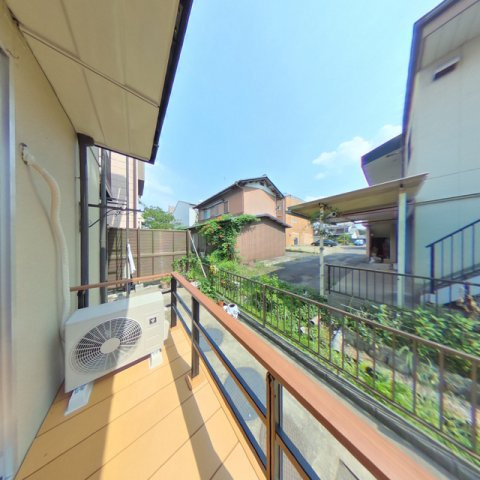 岐阜市細畑華南のアパートのバルコニー