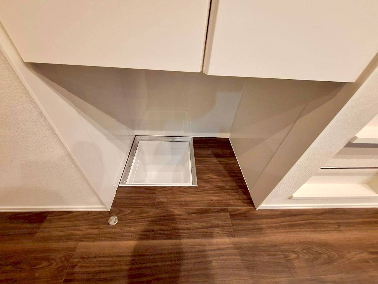 シャンベール若宮の収納|ペットトイレスペースにも床下収納あり