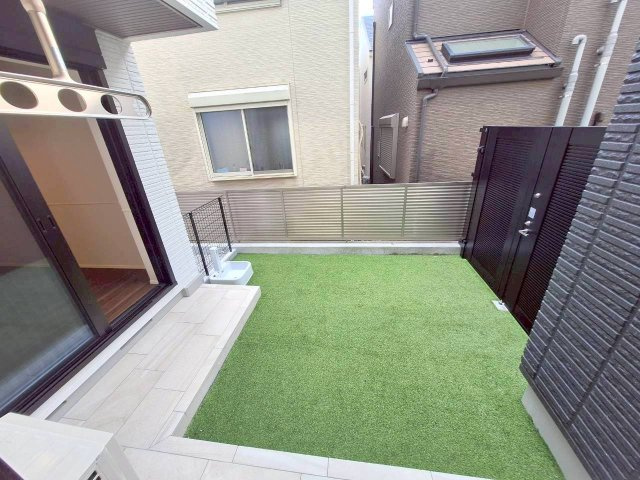 シャンベール若宮の庭|広さ十分のお庭です