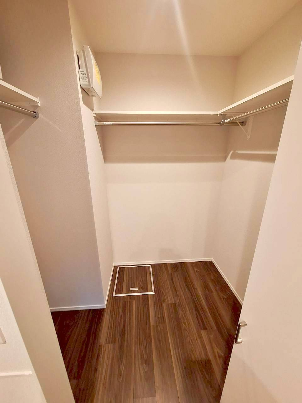 シャンベール若宮の収納|大容量のウォークインクローゼット