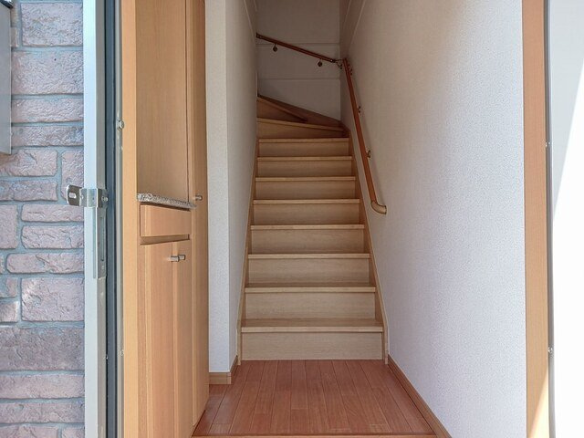 ベルズかたかごＣの玄関|落ち着いた玄関です