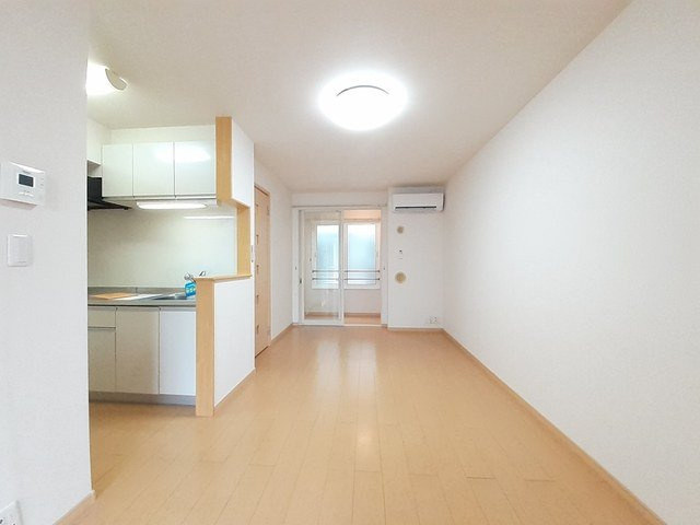 シャトレの居間・リビング|使いやすい居間です