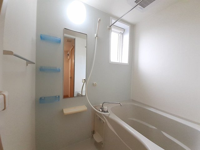 シャトレの浴室|コンパクトで使いやすいお風呂です