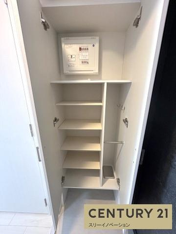 大阪市大正区千島１丁目の賃貸マンションの収納|★シューズBOXもたっぷり★