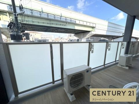 大阪市大正区千島１丁目の賃貸マンションのバルコニー|広々バルコニー！