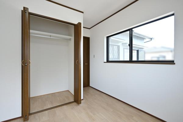 御所市寺内町　一戸建の洋室