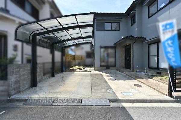 御所市寺内町　一戸建の駐車場