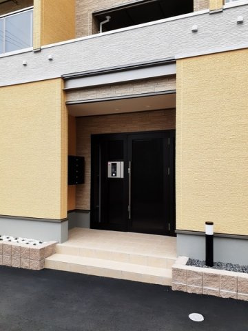 レイモンドジャルダンのエントランス