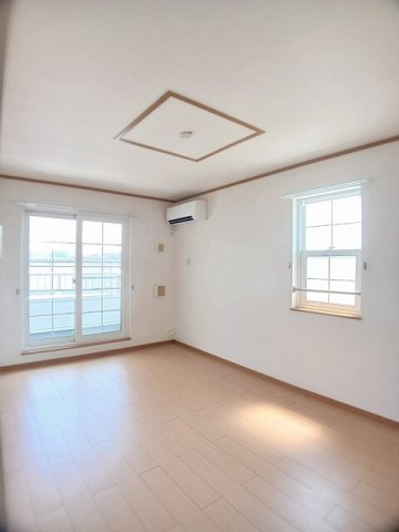 エクセレントヒルズ　Ⅱの居間・リビング