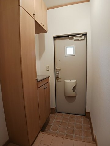 エクセレントヒルズ　Ⅰの玄関