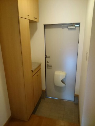 サンパティークＡの玄関