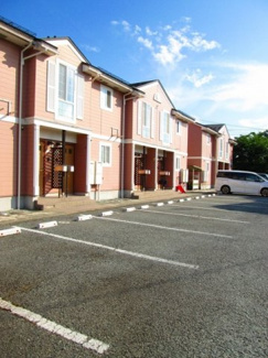 【駐車場】 | ノースリバー　Ａ | 駐車場完備です