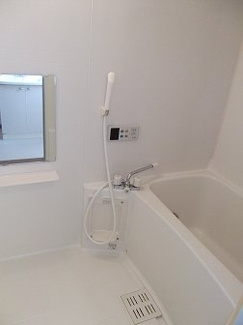 【浴室】 | ノースリバー　Ａ | 落ち着いた空間のお風呂です