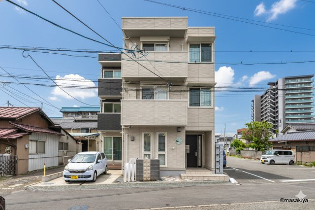 Grande ChouChou;Monicaの外観